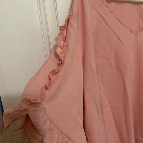 SHEIN Curve NWOT lightweight material - Picture 3 of 5